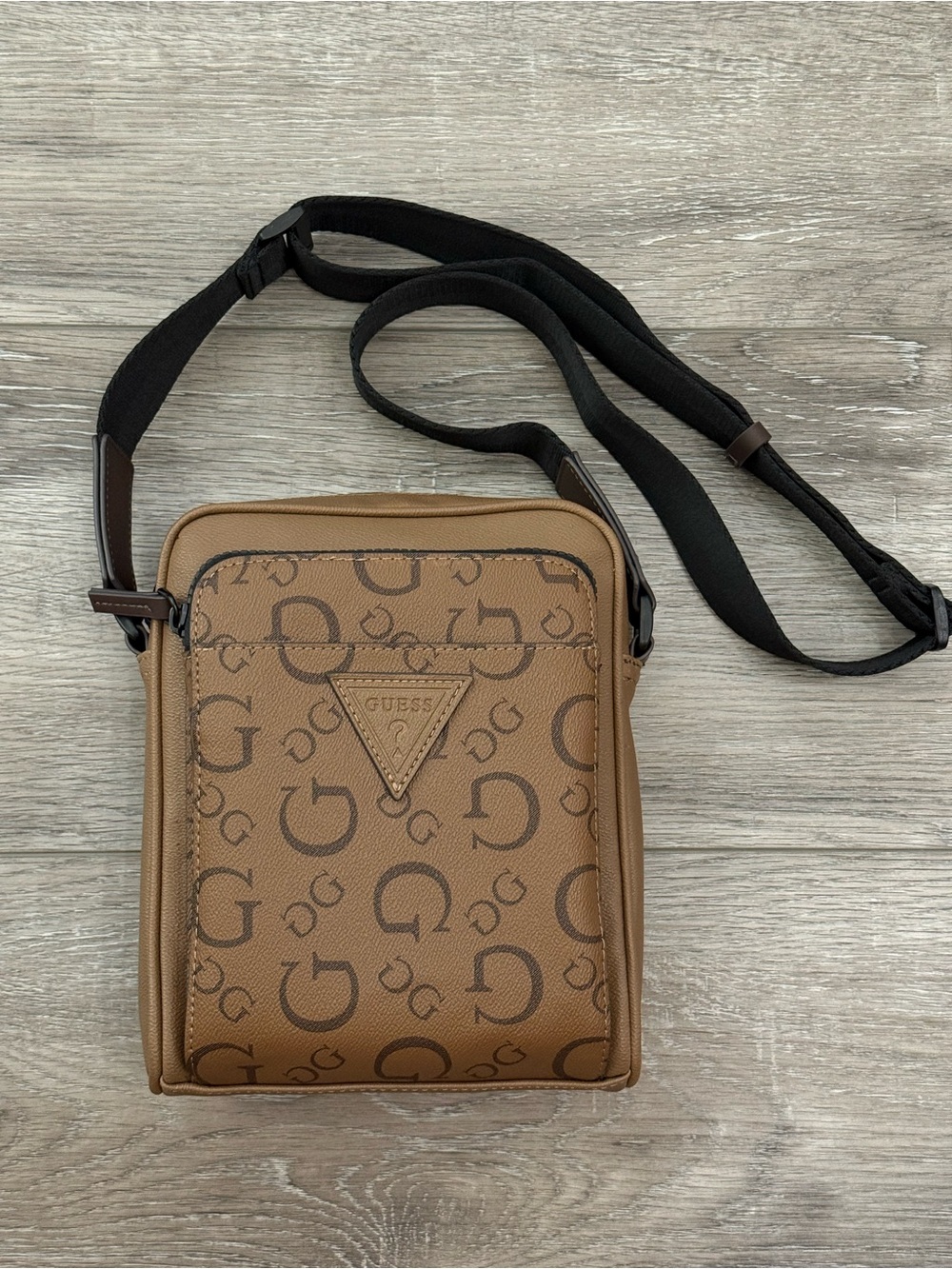 GUESS Men’s Tan/Brown Monogram Messenger Crossbody